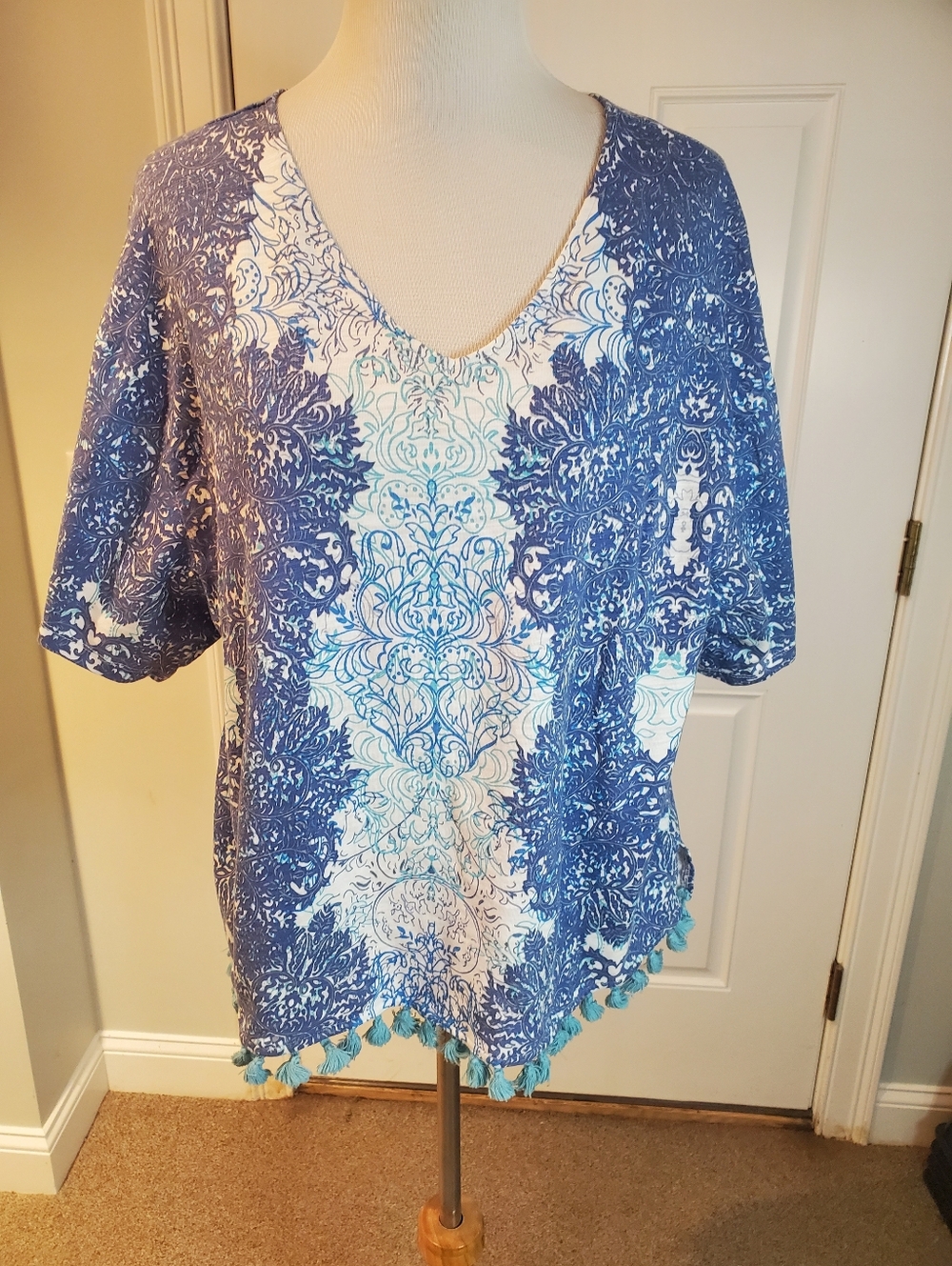 Belle By Kim Gravel Blue & White V-Neck Tassel Hem Top